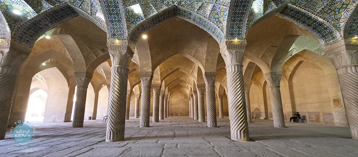 hitourism-vakil-mosque-14